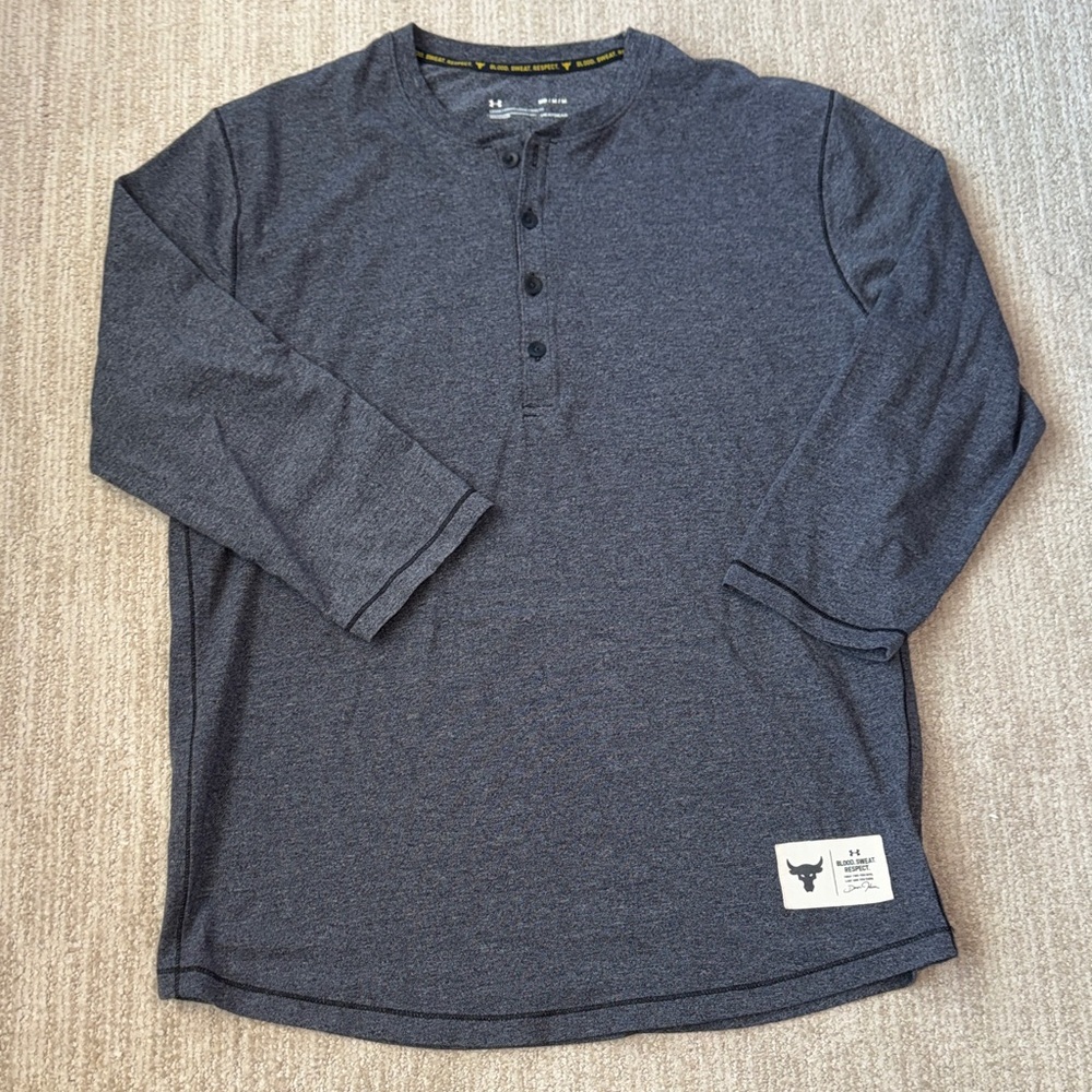 Under Armour Men's Size M Gray Project Rock 3/4 Sleeve Henley Shirt